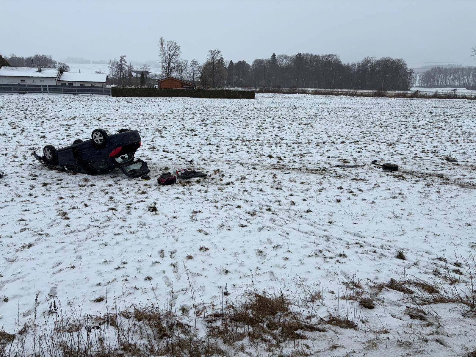 Personenrettung nach Verkehrsunfall mit PKW auf der B148 bei Hart/Traxlham